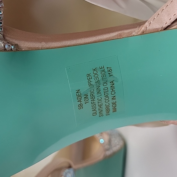 Betsy Johnson SB-Aden Champagne Rhinestone Heel Womens 10 - Picture 6 of 9